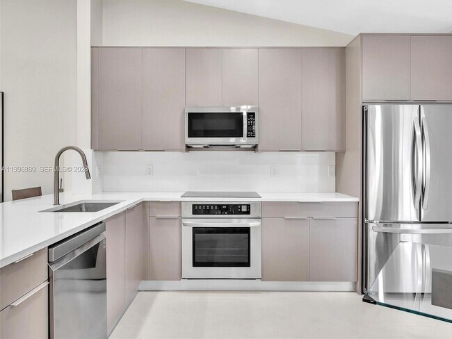 Building Photo - 15212 W Tranquility Lake Dr