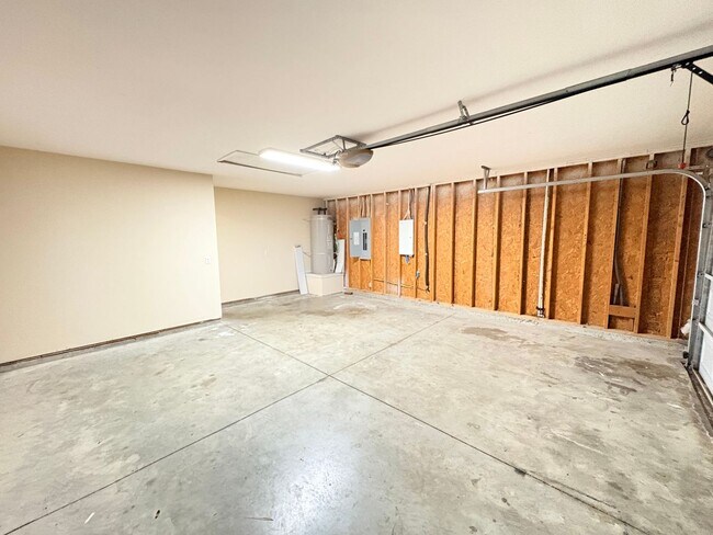 Building Photo - WELCOME TO MILLCREEK(CYPRESS RIDGE)