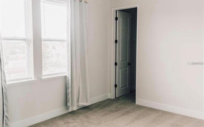 Building Photo - 6824 Bridgman St