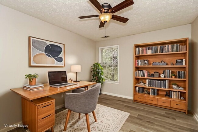 Building Photo - 3130 Kirkwood Dr NW