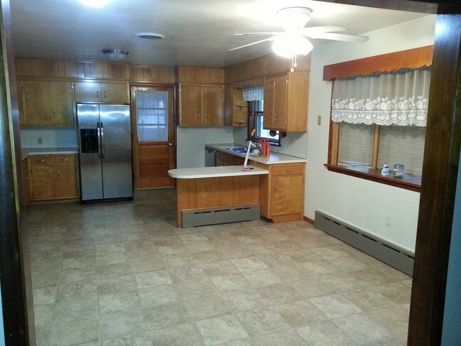 Building Photo - 999 Churchtown Rd