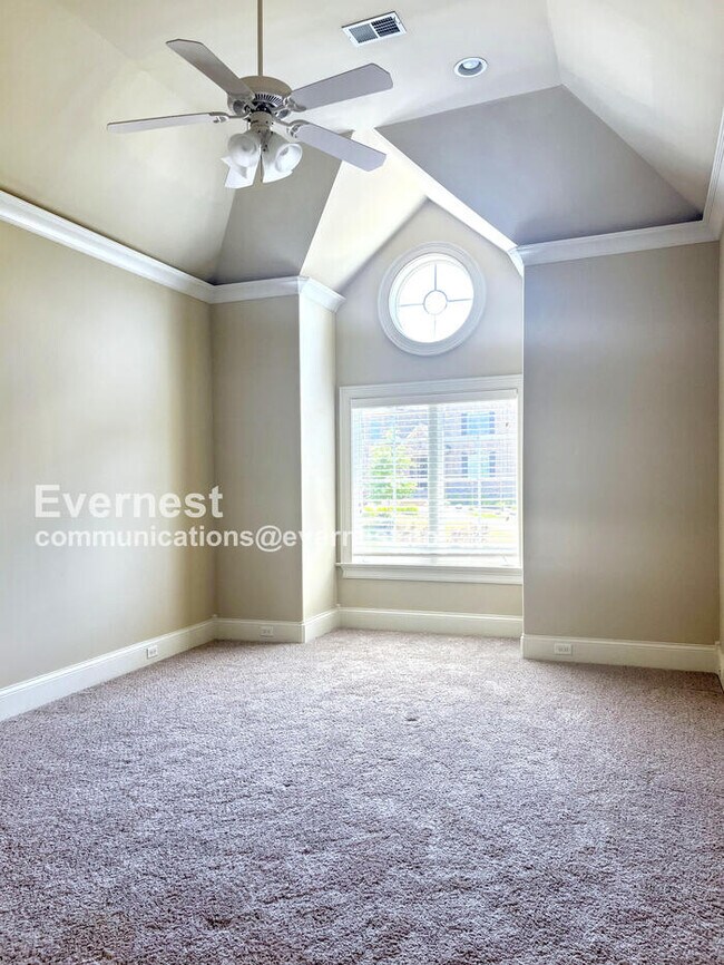 Building Photo - 9558 Hampton Reserve Dr