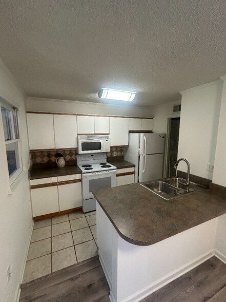 Building Photo - 6702 Jefferson Pl