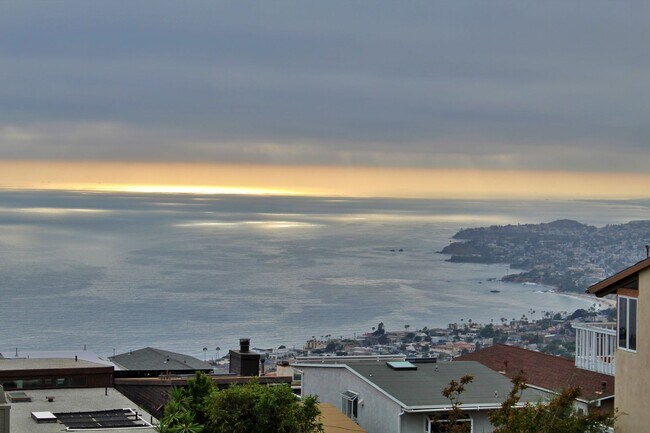 Building Photo - Gorgeous Contemporary Hilltop Laguna Beach Home - PANORAMIC OCEAN & CATALINA VIEWS!