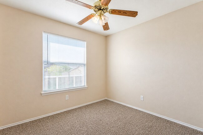 Building Photo - AVAILABLE NOW; APPLY AT OUR WEBSITE TODAY!!