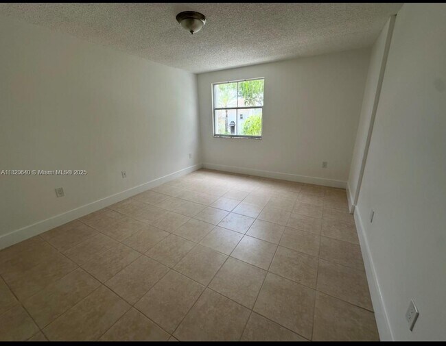 Building Photo - 4659 NW 97th Ct