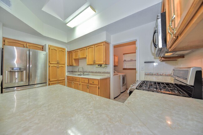 Building Photo - 1372 Michelangelo Dr