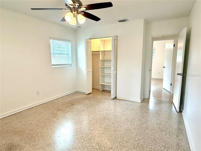 Building Photo - 431 Page St