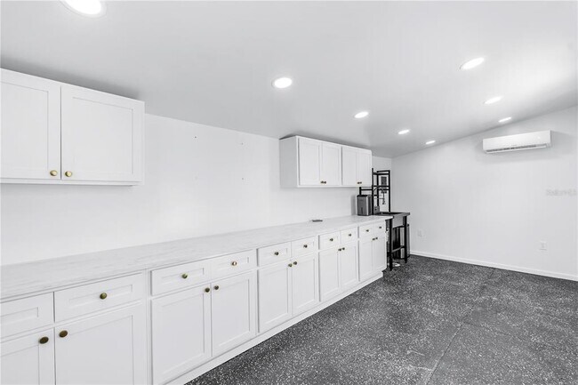Building Photo - 3301 43rd St