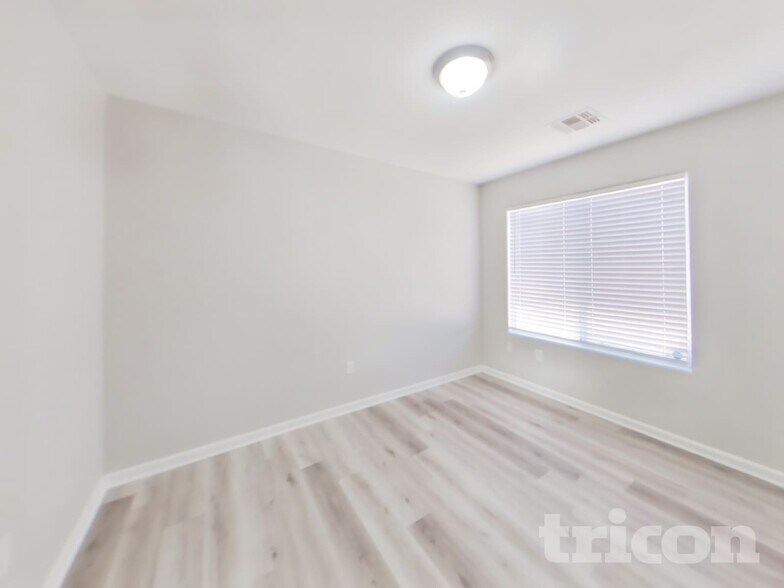 Building Photo - 12723 W Jenero Dr