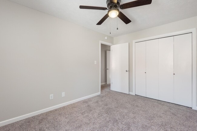 Building Photo - 2909 La Villas Dr
