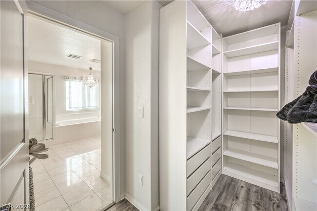 Building Photo - 9624 Aberdeen Ridge Ct