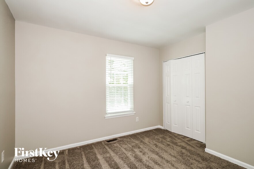 Building Photo - 11228 Quiet Wood Ct