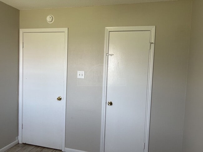Building Photo - 1208 Charisse St