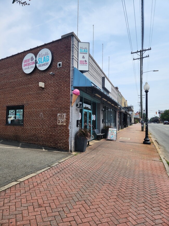 Building Photo - 1415 Hamorton Pl