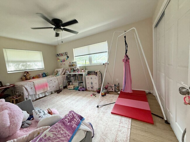 Building Photo - 13583 Imperial Groves Dr E