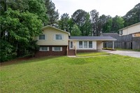 Building Photo - 916 Forge Rd