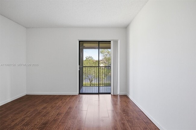 Building Photo - 9994 Nob Hill Ct