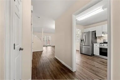 Building Photo - 1248 Falling Water Dr