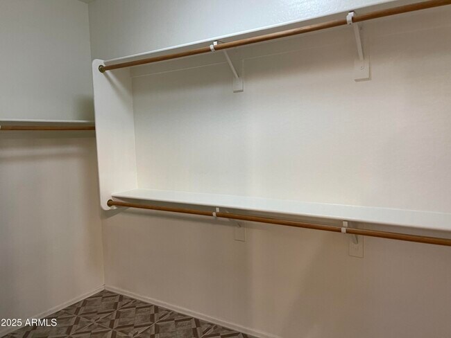 Building Photo - 16039 W Christy Dr