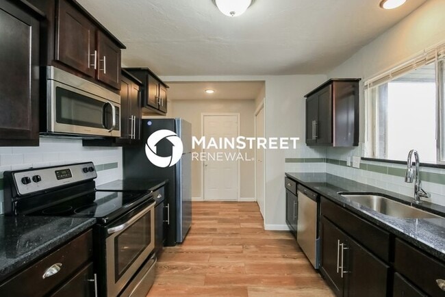 Building Photo - 3 Bedroom Pet-Friendly Home in Oklahoma City, OK with Main Street Renewal