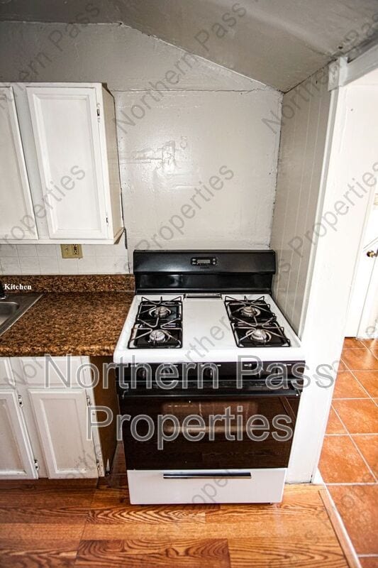 Building Photo - 7161 Dale Rd