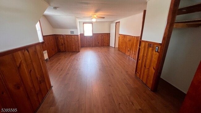 Building Photo - 116 Greenlawn Ave