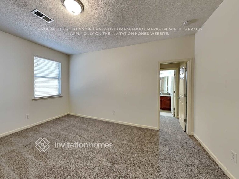 Building Photo - 91 Martins Pond Rd