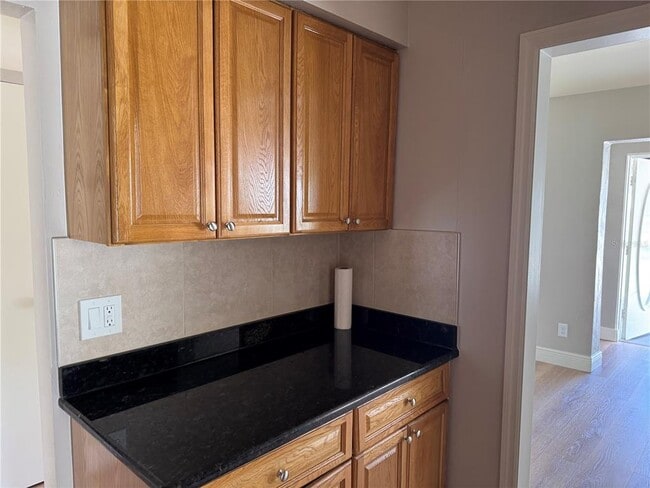 Building Photo - 107 N Galena Ave