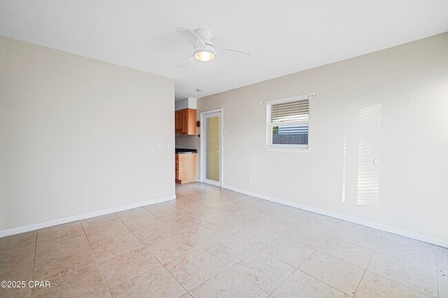 Building Photo - 1504 W 13th St