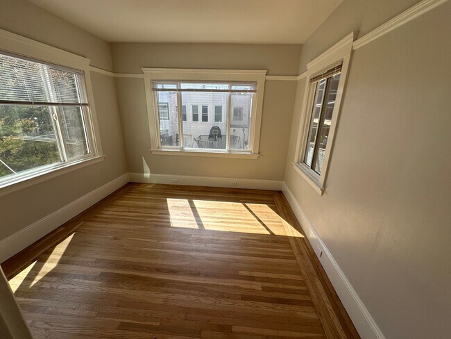 Building Photo - 3585-3587 Pierce Street (1332r)