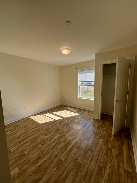 Building Photo - 345 Saco St