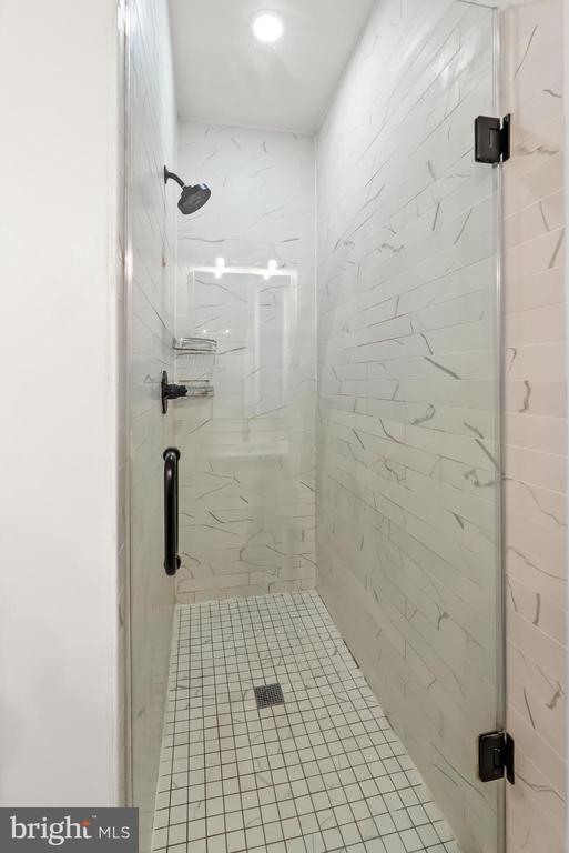 Building Photo - 662 Glick Ct NW