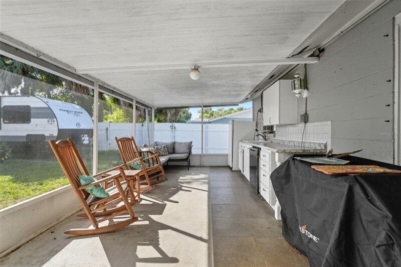 Building Photo - 7923 Woodvine Cir