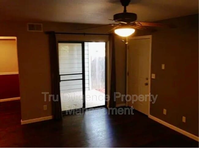 Building Photo - 14327 N Pennsylvania Ave