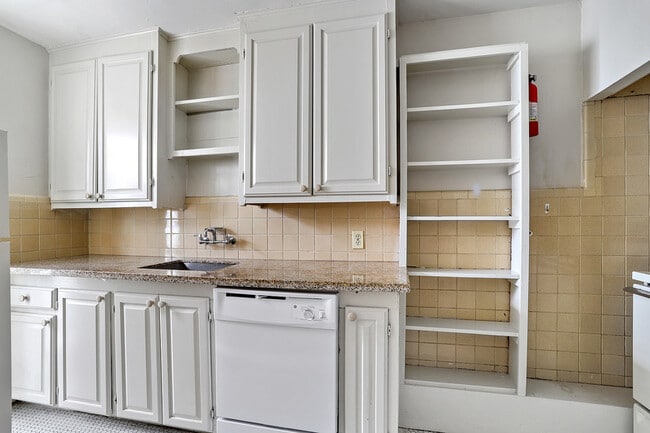 Building Photo - 4236 Perkins Rd