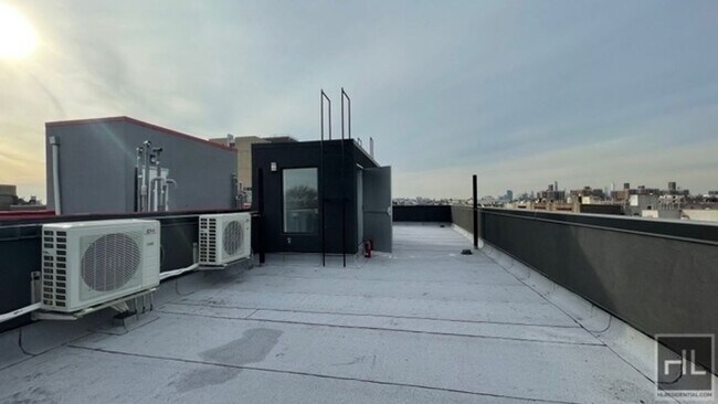 Building Photo - BRAND NEW CONSTRUCTED  MODERN  1 BEDROOM w...