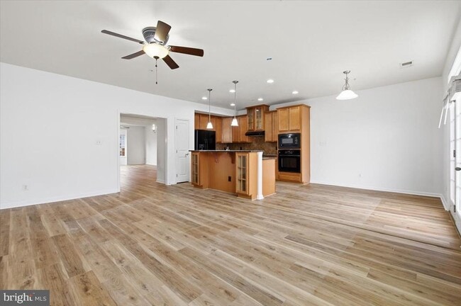 Building Photo - 7411 Brunson Cir