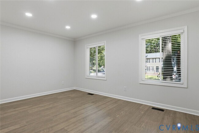 Building Photo - 9015 Covewood Rd