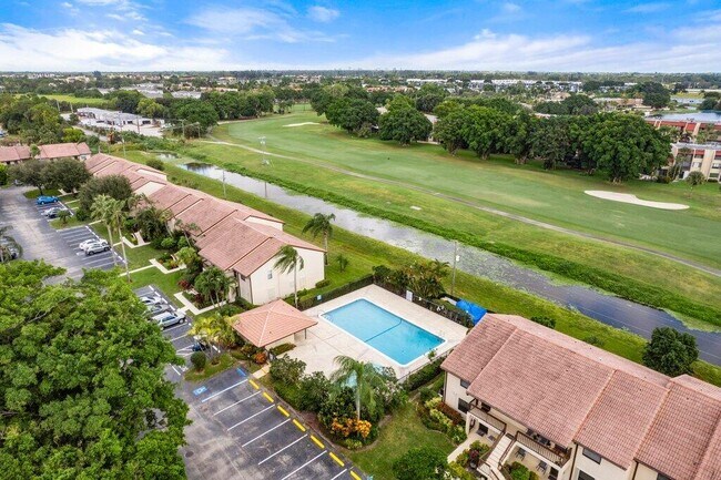 Building Photo - 4654 Lucerne Lakes Blvd E