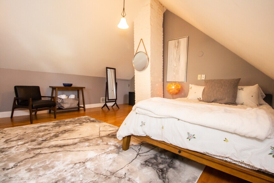 Building Photo - 247 Savin Hill Ave