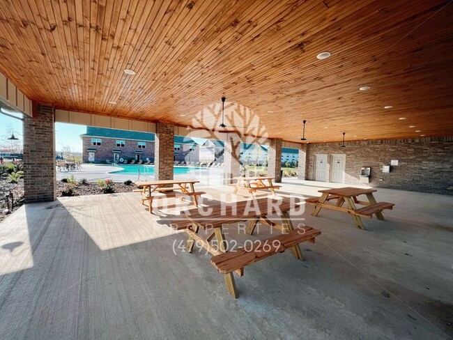 Building Photo - 1/1 Flat | Endura Park- Apartments in Silo...