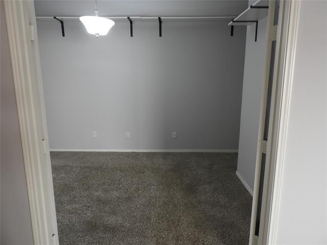Building Photo - 9132 Harrisburg Ln