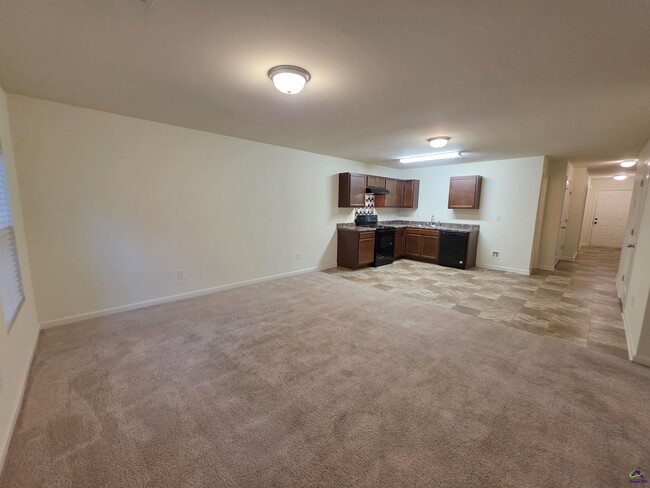 Building Photo - 115 Wynne St