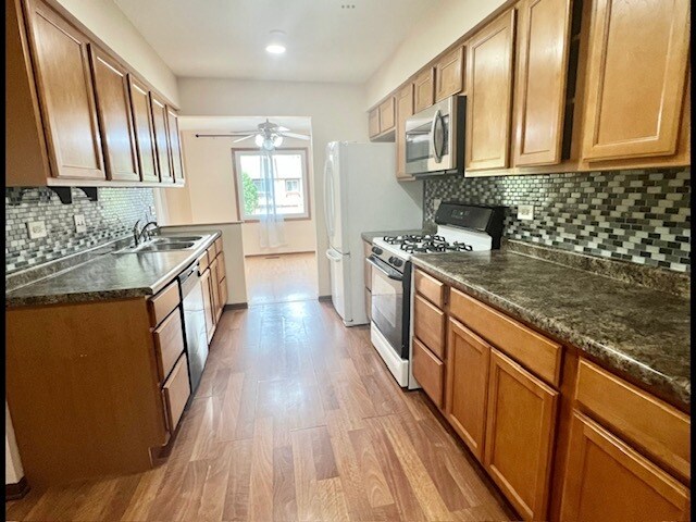Building Photo - 1420 Chippewa Trl