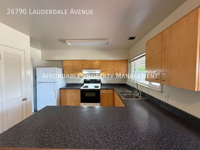 Building Photo - 26790 Lauderdale Ave
