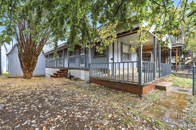 Building Photo - 6516 Blue Water Ct