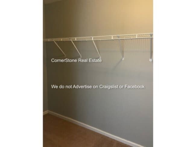 Building Photo - 50 Breezewood Dr