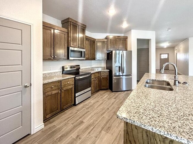 Building Photo - 725 Freedom Cir
