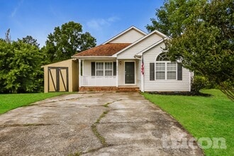 Building Photo - 1646 Marmot Pl SE